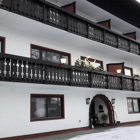 Berghaeusl 2* ネッセルヴァンク