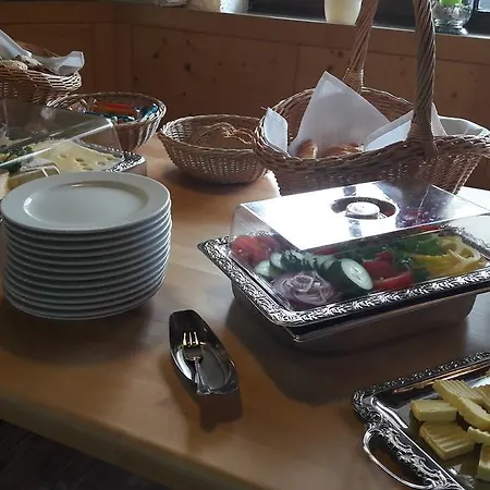Berghaeusl Inn 2*