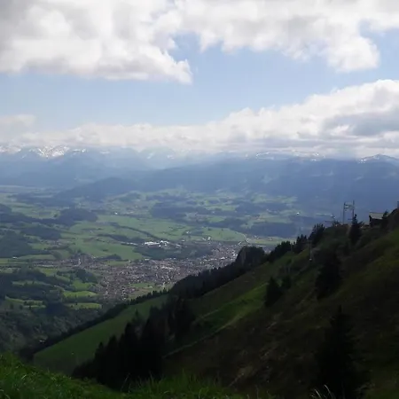 イン Berghaeusl ネッセルヴァンク